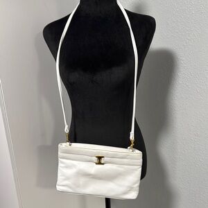 Amanda Smith Chic White Crossbody Bag